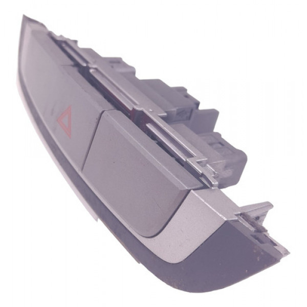 Botao Alerta Hyundai Lx35 2015 2016 C8022